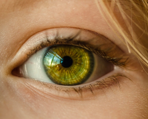 Troubles psychosomatiques liés aux yeux émotion conjonctivite chalazion orgelet